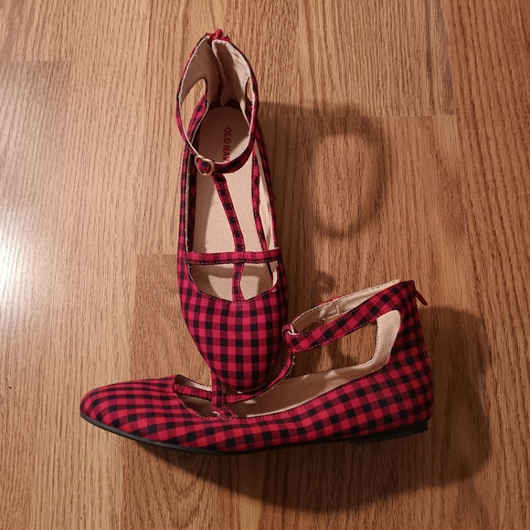 Old Navy Flats - Picture 2 of 3